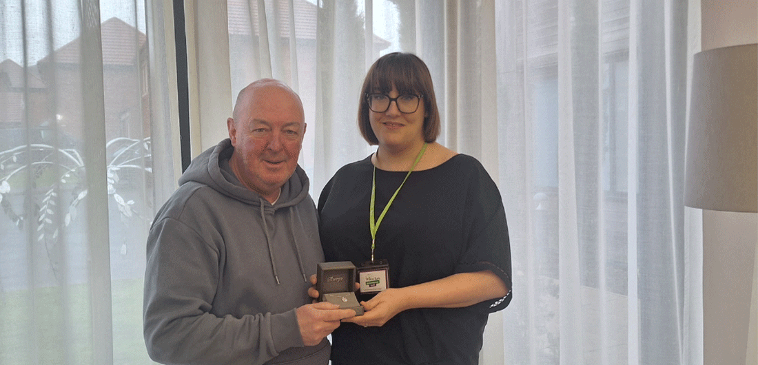 Berry’s Jewellers Donates Diamond Necklace to Help Willow Burn Hospice Raise Over £25,000