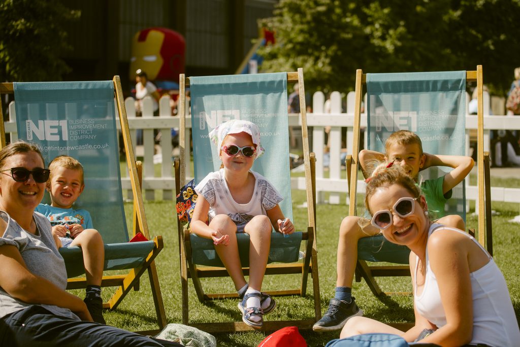 Screen on the green