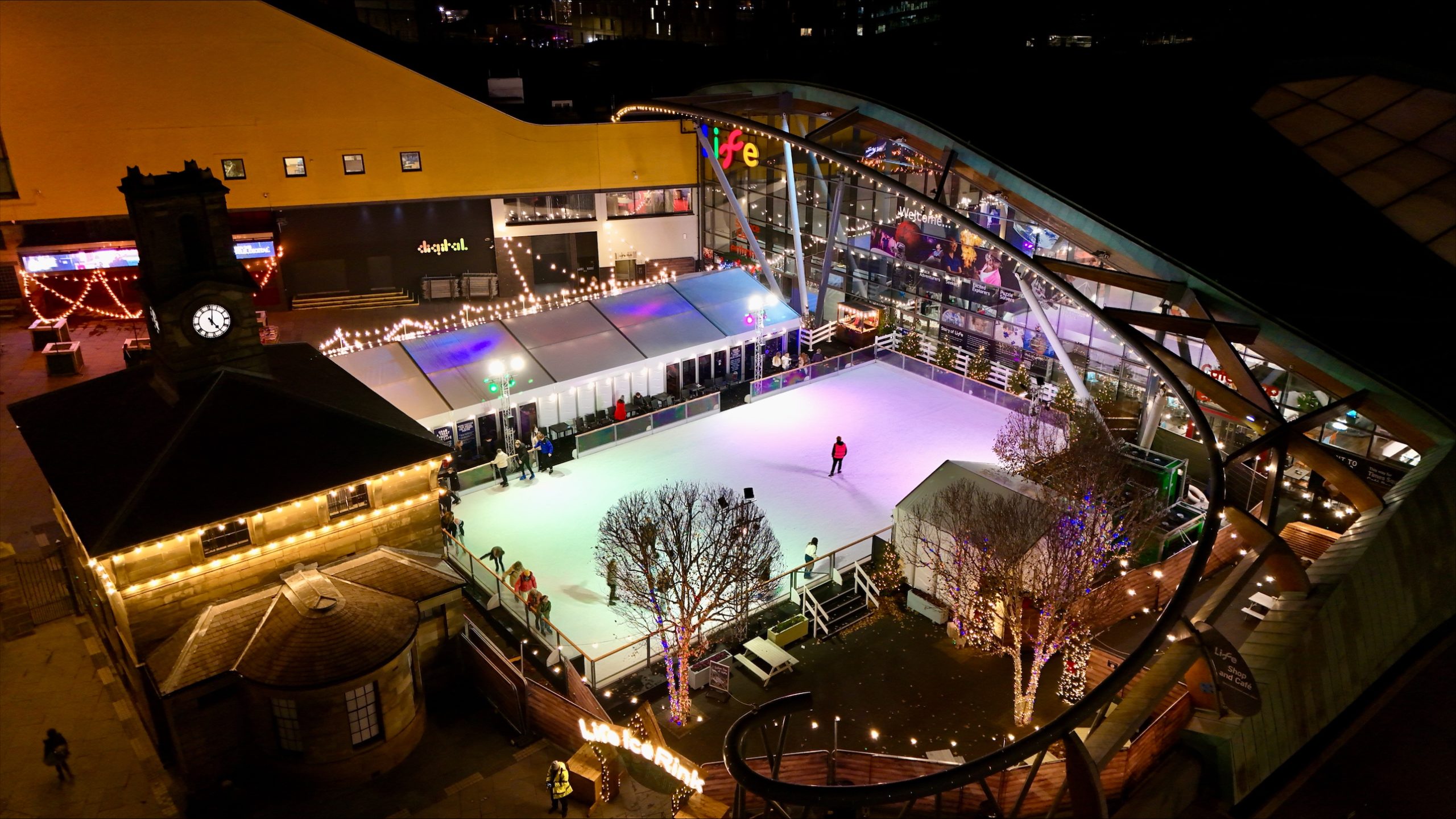 Christmas magic comes to Life Science Centre this winter